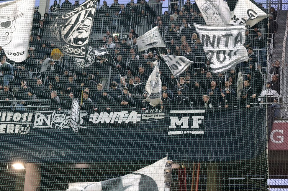 RB Salzburg - Sturm Graz
Oesterreichische Fussball Bundesliga, 20. Runde, FC RB Salzburg - SK Sturm Graz, Stadion Wals-Siezenheim, 02.03.2024. 

Foto zeigt Fans von Sturm
Schlüsselwörter: unita murtalfront