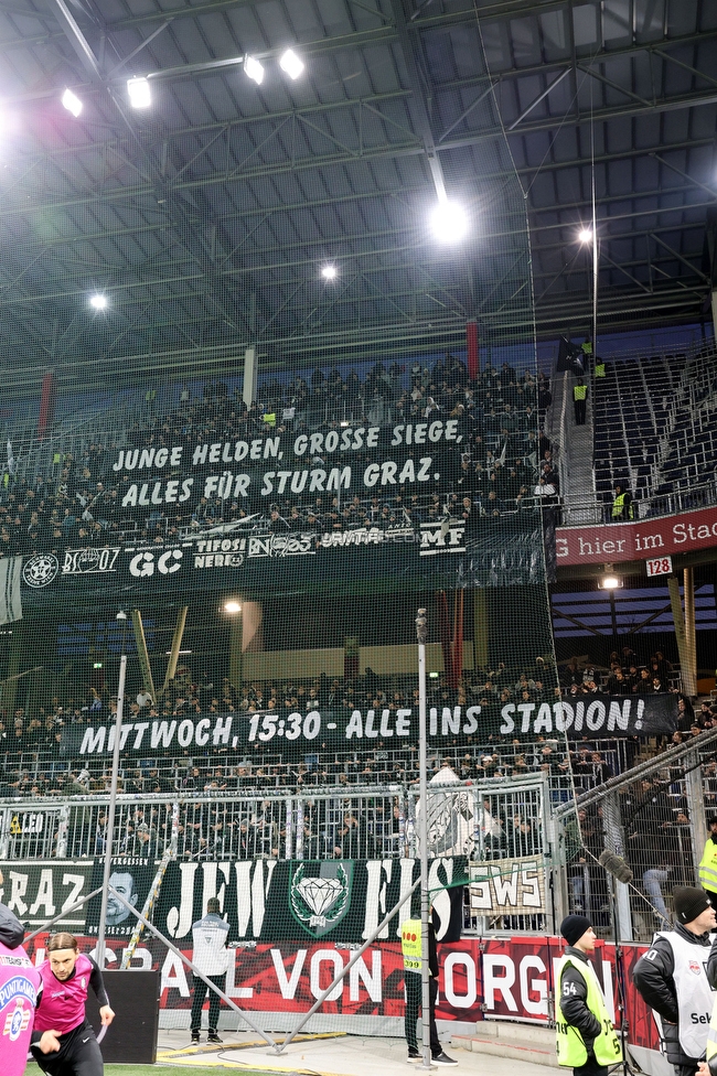 RB Salzburg - Sturm Graz
Oesterreichische Fussball Bundesliga, 20. Runde, FC RB Salzburg - SK Sturm Graz, Stadion Wals-Siezenheim, 02.03.2024. 

Foto zeigt Fans von Sturm mit einem Spruchband
