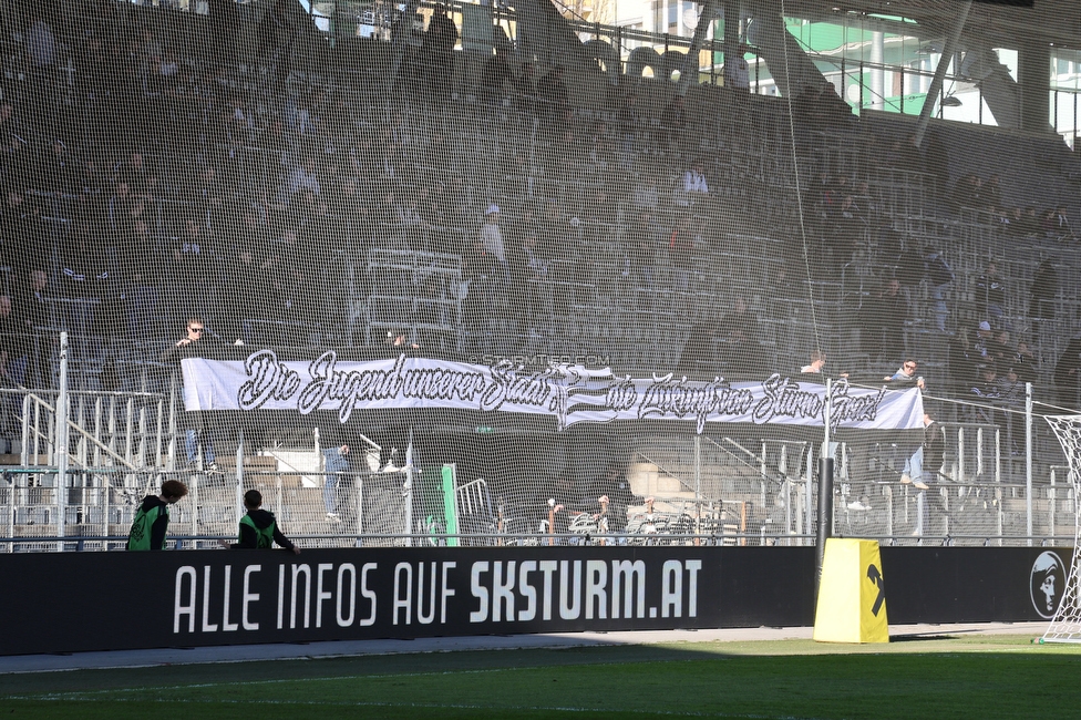 Sturm Graz U19 - Olympiacos
UEFA Youth League Achtelfinale, SK Sturm Graz U19 - Olympiacos FC, Stadion Liebenau Graz, 05.03.2025. 

Foto zeigt Fans von Sturm
