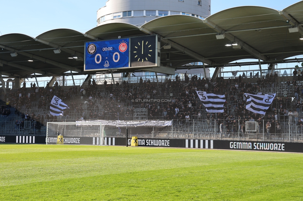 Sturm Graz U19 - Olympiacos
UEFA Youth League Achtelfinale, SK Sturm Graz U19 - Olympiacos FC, Stadion Liebenau Graz, 05.03.2025. 

Foto zeigt Fans von Sturm
