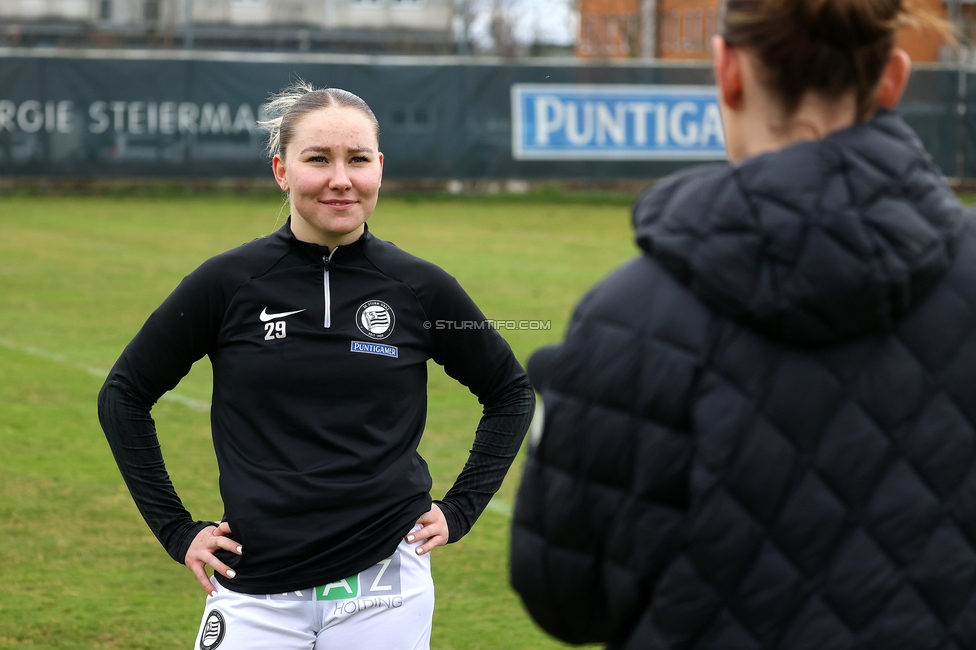 Sturm Damen - Bergheim
OEFB Frauen Bundesliga, 17. Runde, SK Sturm Graz Damen - FC Bergheim, Trainingszentrum Messendorf, 15.03.2025. 

Foto zeigt Anna Wirnsberger (Sturm Damen)
