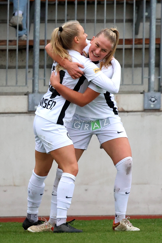 Sturm Damen - Bergheim
OEFB Frauen Bundesliga, 17. Runde, SK Sturm Graz Damen - FC Bergheim, Trainingszentrum Messendorf, 15.03.2025. 

Foto zeigt Sandra Jakobsen (Sturm Damen) und Laura Lillholm-Petersen (Sturm Damen)
