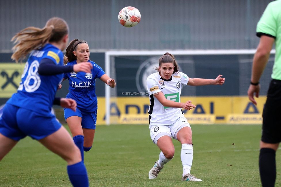 Sturm Damen - Bergheim
OEFB Frauen Bundesliga, 17. Runde, SK Sturm Graz Damen - FC Bergheim, Trainingszentrum Messendorf, 15.03.2025. 

Foto zeigt Laura Riesenbeck (Sturm Damen)
