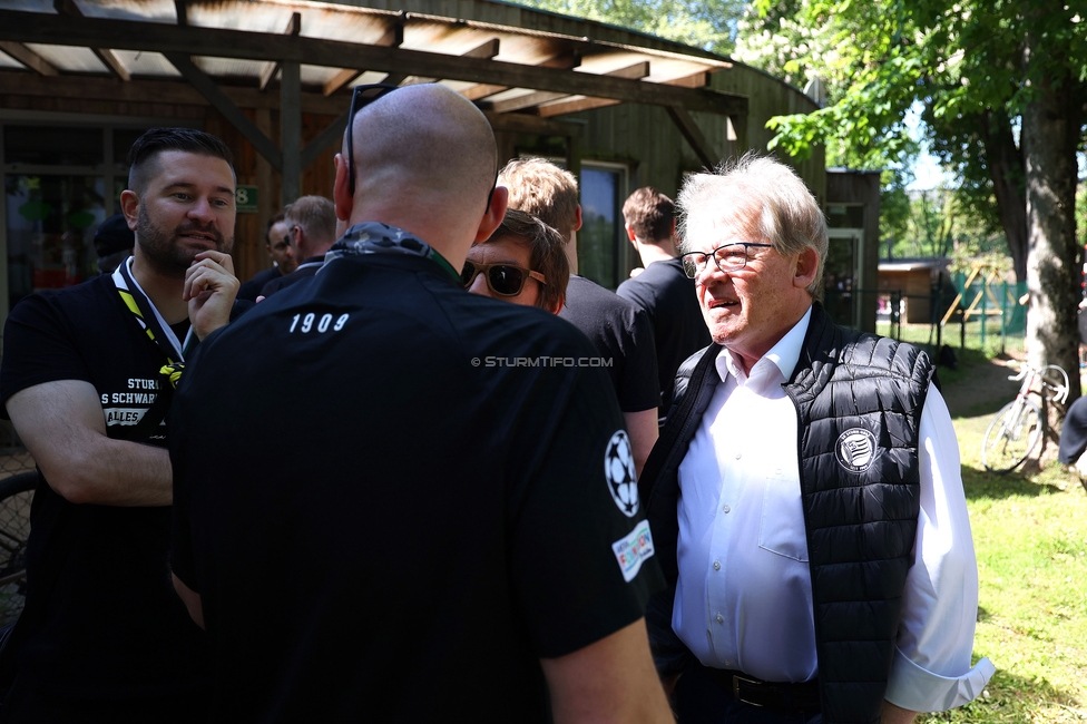 116 Jahre Sturm Graz
SK Sturm Graz Geburtstagsfeier - 116 Jahre, Grazer Innenstadt, Graz am 01.05.2025.
