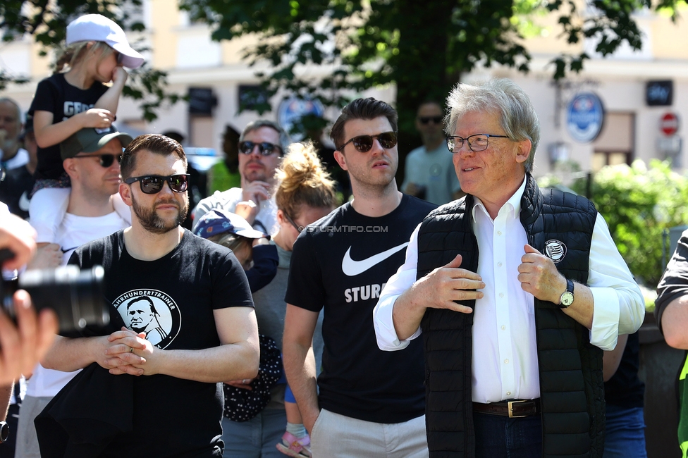 116 Jahre Sturm Graz
SK Sturm Graz Geburtstagsfeier - 116 Jahre, Grazer Innenstadt, Graz am 01.05.2025.
