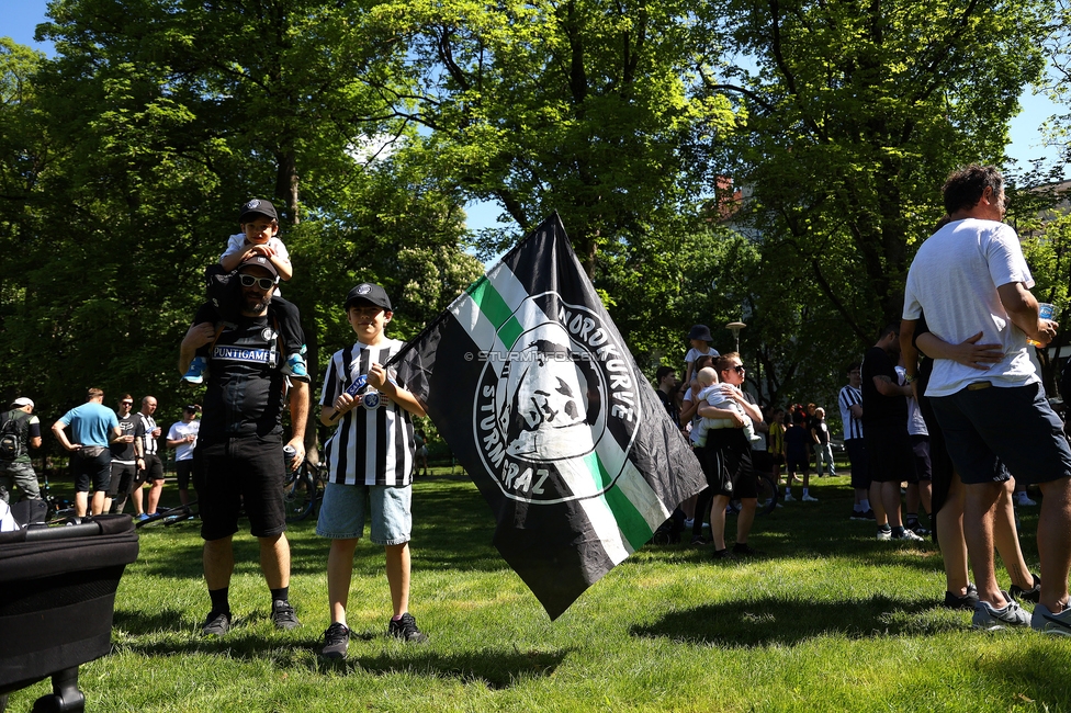 116 Jahre Sturm Graz
SK Sturm Graz Geburtstagsfeier - 116 Jahre, Grazer Innenstadt, Graz am 01.05.2025.
