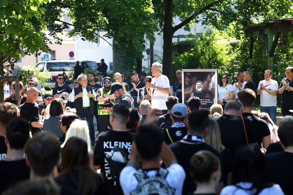 116 Jahre Sturm Graz
SK Sturm Graz Geburtstagsfeier - 116 Jahre, Grazer Innenstadt, Graz am 01.05.2025.
