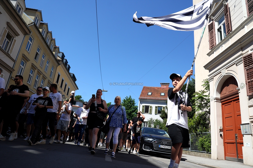 116 Jahre Sturm Graz
SK Sturm Graz Geburtstagsfeier - 116 Jahre, Grazer Innenstadt, Graz am 01.05.2025.
