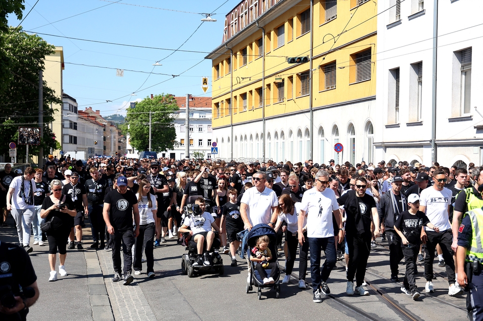 116 Jahre Sturm Graz
SK Sturm Graz Geburtstagsfeier - 116 Jahre, Grazer Innenstadt, Graz am 01.05.2025.

