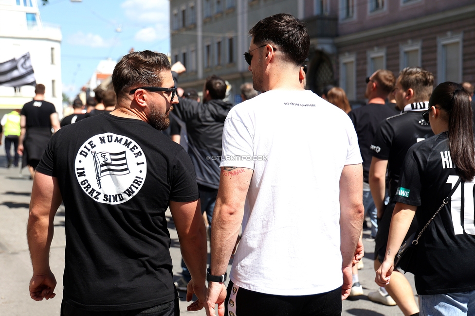 116 Jahre Sturm Graz
SK Sturm Graz Geburtstagsfeier - 116 Jahre, Grazer Innenstadt, Graz am 01.05.2025.
