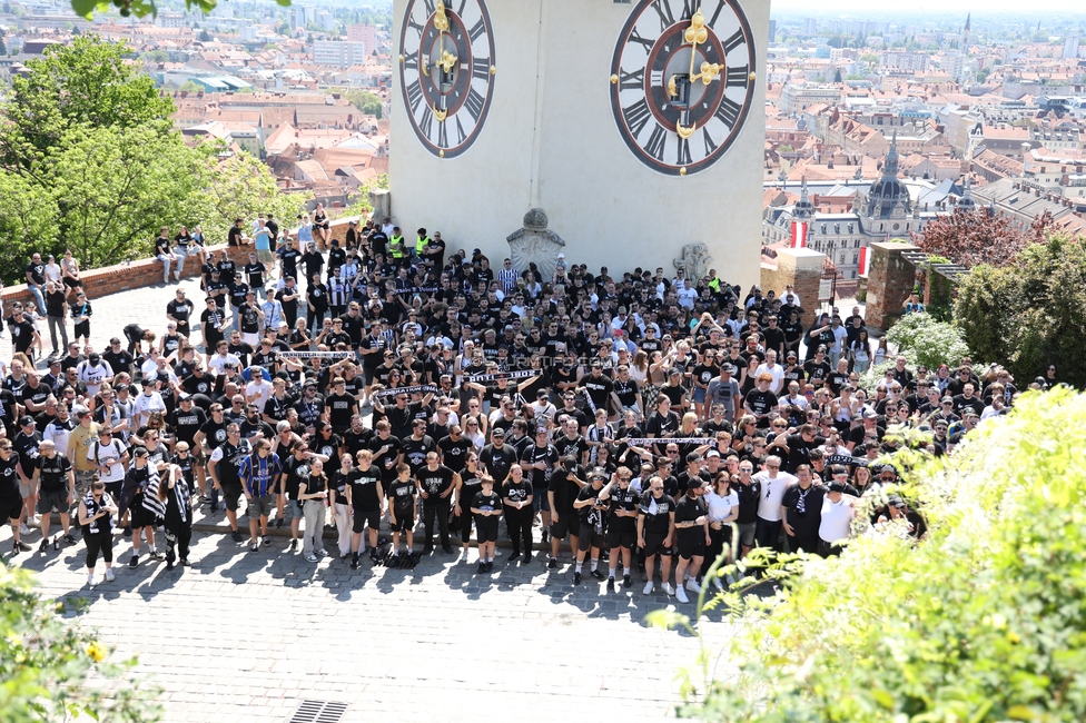 116 Jahre Sturm Graz
SK Sturm Graz Geburtstagsfeier - 116 Jahre, Grazer Innenstadt, Graz am 01.05.2025.
