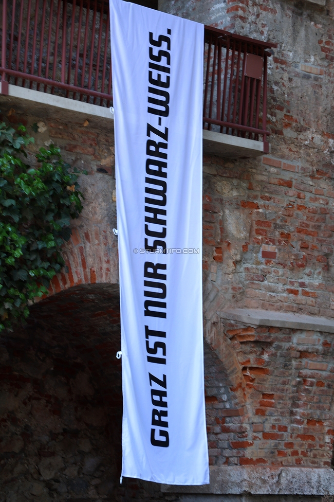 116 Jahre Sturm Graz
SK Sturm Graz Geburtstagsfeier - 116 Jahre, Grazer Innenstadt, Graz am 01.05.2025.
