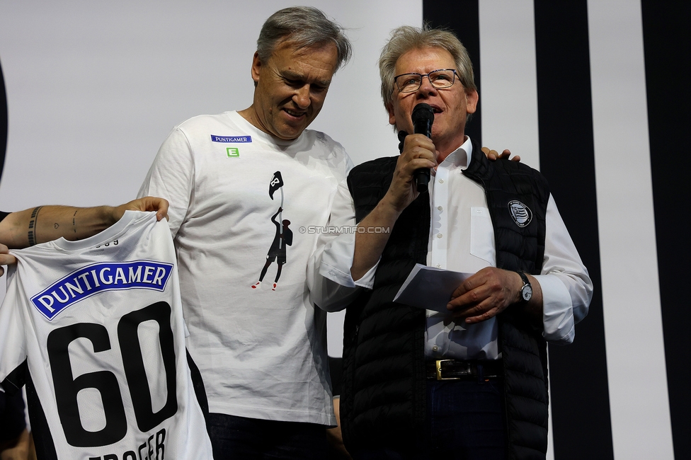 116 Jahre Sturm Graz
SK Sturm Graz Geburtstagsfeier - 116 Jahre, Grazer Innenstadt, Graz am 01.05.2025.
