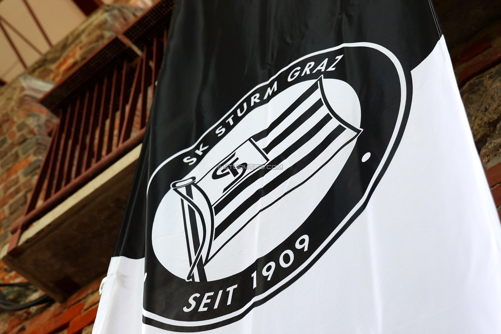 116 Jahre Sturm Graz
SK Sturm Graz Geburtstagsfeier - 116 Jahre, Grazer Innenstadt, Graz am 01.05.2025.
