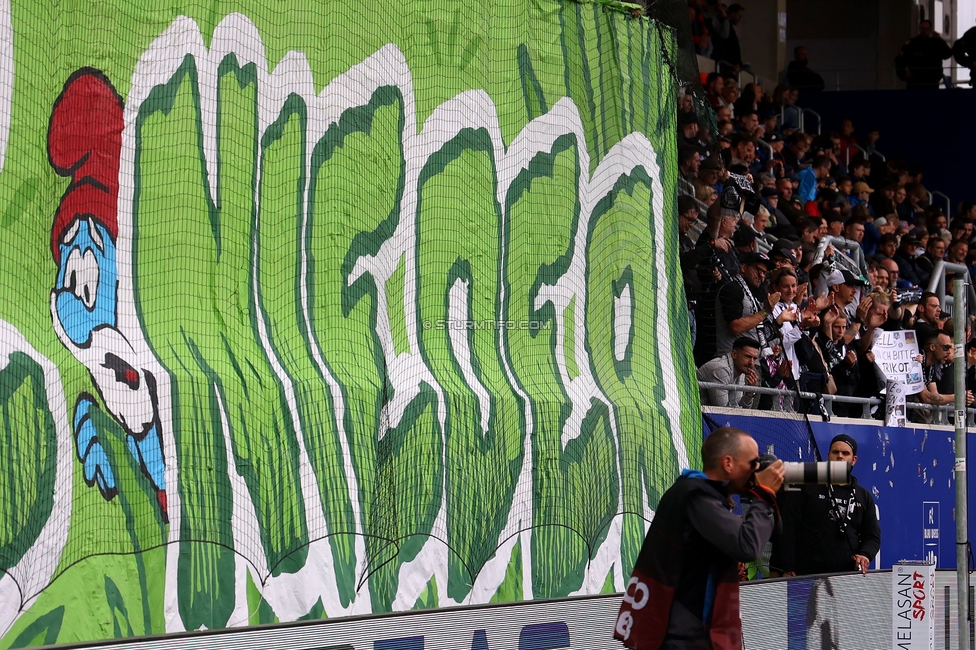 BW Linz - Sturm Graz
Oesterreichische Fussball Bundesliga, 29. Runde, Blau-Weiss Linz - SK Sturm Graz, Hofmann Personal Stadion Linz, 04.05.2025. 

Foto zeigt Fans von Sturm mit einer Choreografie
