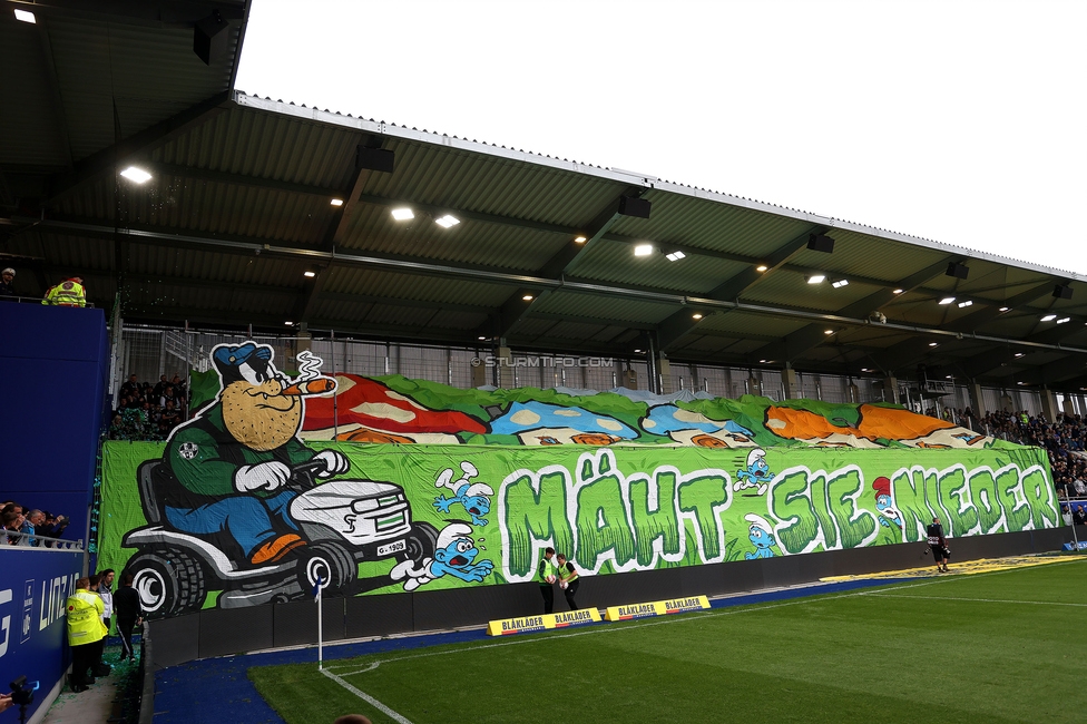 BW Linz - Sturm Graz
Oesterreichische Fussball Bundesliga, 29. Runde, Blau-Weiss Linz - SK Sturm Graz, Hofmann Personal Stadion Linz, 04.05.2025. 

Foto zeigt Fans von Sturm mit einer Choreografie
