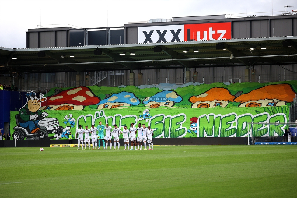 BW Linz - Sturm Graz
Oesterreichische Fussball Bundesliga, 29. Runde, Blau-Weiss Linz - SK Sturm Graz, Hofmann Personal Stadion Linz, 04.05.2025. 

Foto zeigt Fans von Sturm mit einer Choreografie
