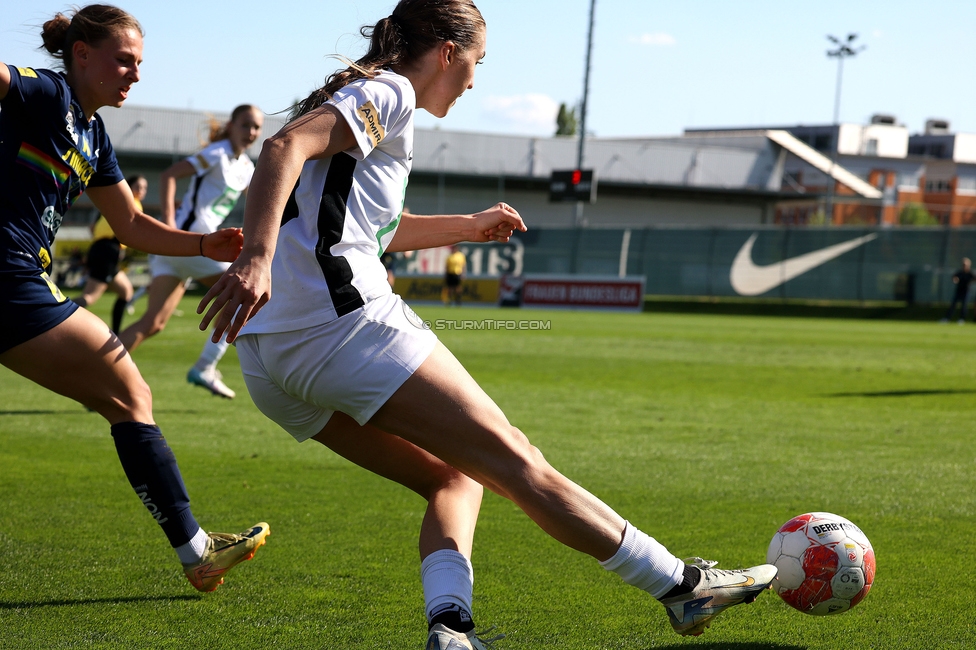 Sturm Damen - St. Poelten
OEFB Frauen Bundesliga, 23. Runde, SK Sturm Graz Damen - SKN St. Poelten, Trainingszentrum Messendorf, 10.05.2025. 

Foto zeigt Modesta Uka (Sturm Damen)
