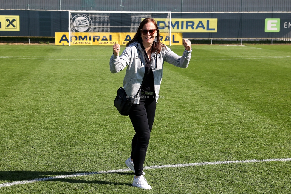 Sturm Damen - St. Poelten
OEFB Frauen Bundesliga, 23. Runde, SK Sturm Graz Damen - SKN St. Poelten, Trainingszentrum Messendorf, 10.05.2025. 

Foto zeigt Susanne Gorny (Vorstand Sturm)
