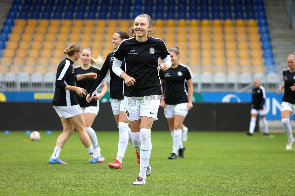 First Vienna - Sturm Damen
OEFB Frauen Bundesliga, 24. Runde, First Vienna FC 1894 - SK Sturm Graz Damen, Naturarena Hohe Warte Wien, 17.05.2025. 

Foto zeigt Rebecca Villena (Sturm Damen)
