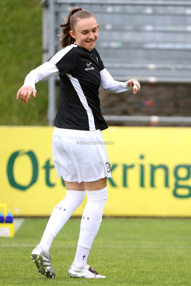 First Vienna - Sturm Damen
OEFB Frauen Bundesliga, 24. Runde, First Vienna FC 1894 - SK Sturm Graz Damen, Naturarena Hohe Warte Wien, 17.05.2025. 

Foto zeigt Rebecca Villena (Sturm Damen)
