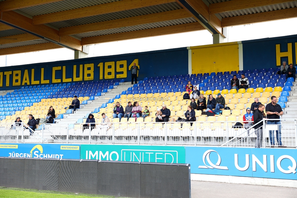First Vienna - Sturm Damen
OEFB Frauen Bundesliga, 24. Runde, First Vienna FC 1894 - SK Sturm Graz Damen, Naturarena Hohe Warte Wien, 17.05.2025. 

Foto zeigt Fans
