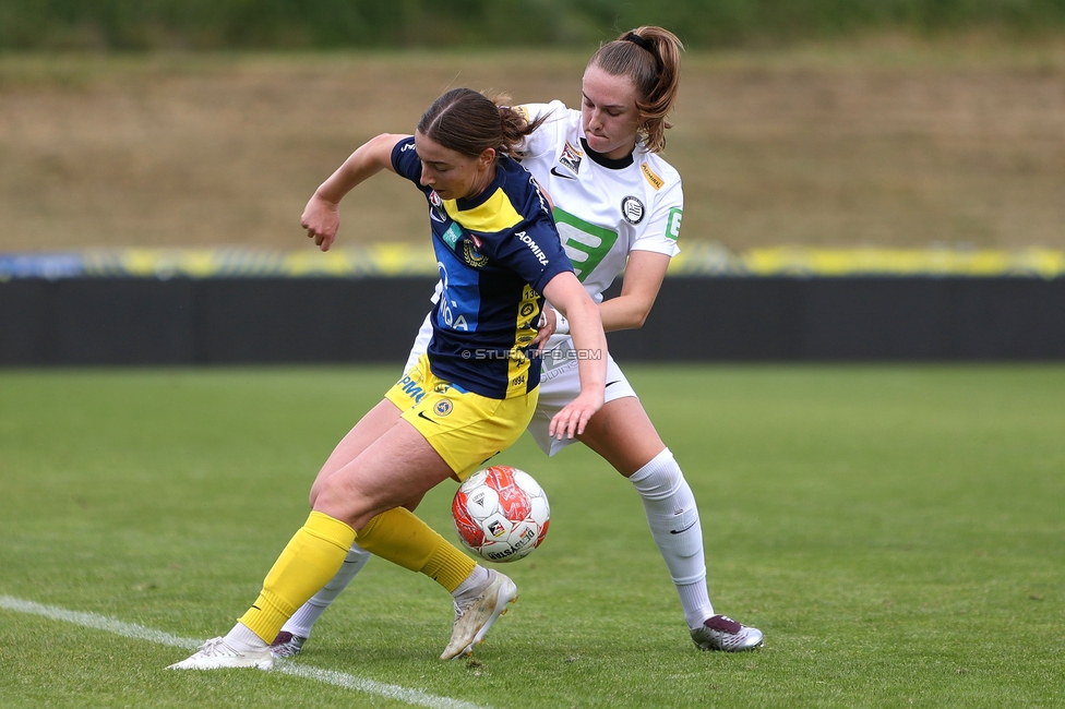 First Vienna - Sturm Damen
OEFB Frauen Bundesliga, 24. Runde, First Vienna FC 1894 - SK Sturm Graz Damen, Naturarena Hohe Warte Wien, 17.05.2025. 

Foto zeigt Rebecca Villena (Sturm Damen)
