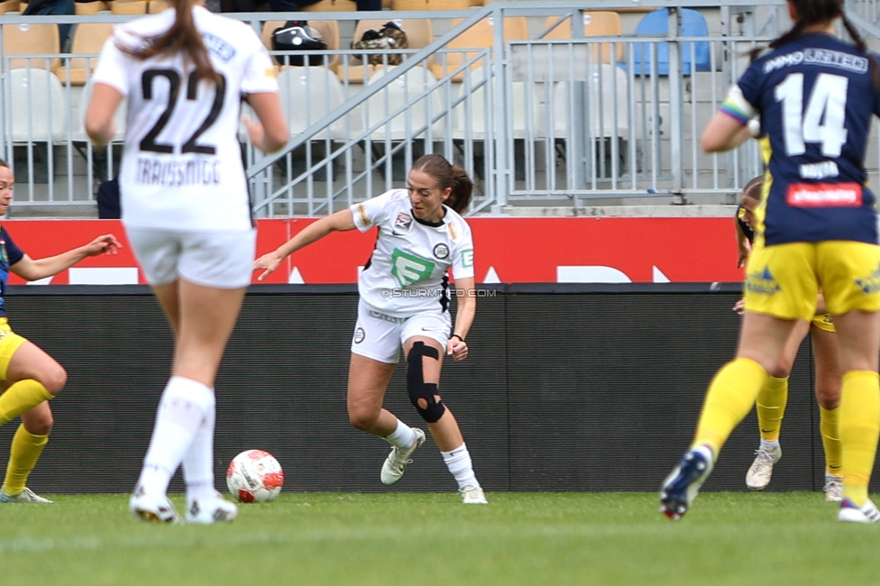 First Vienna - Sturm Damen
OEFB Frauen Bundesliga, 24. Runde, First Vienna FC 1894 - SK Sturm Graz Damen, Naturarena Hohe Warte Wien, 17.05.2025. 

Foto zeigt Modesta Uka (Sturm Damen)
