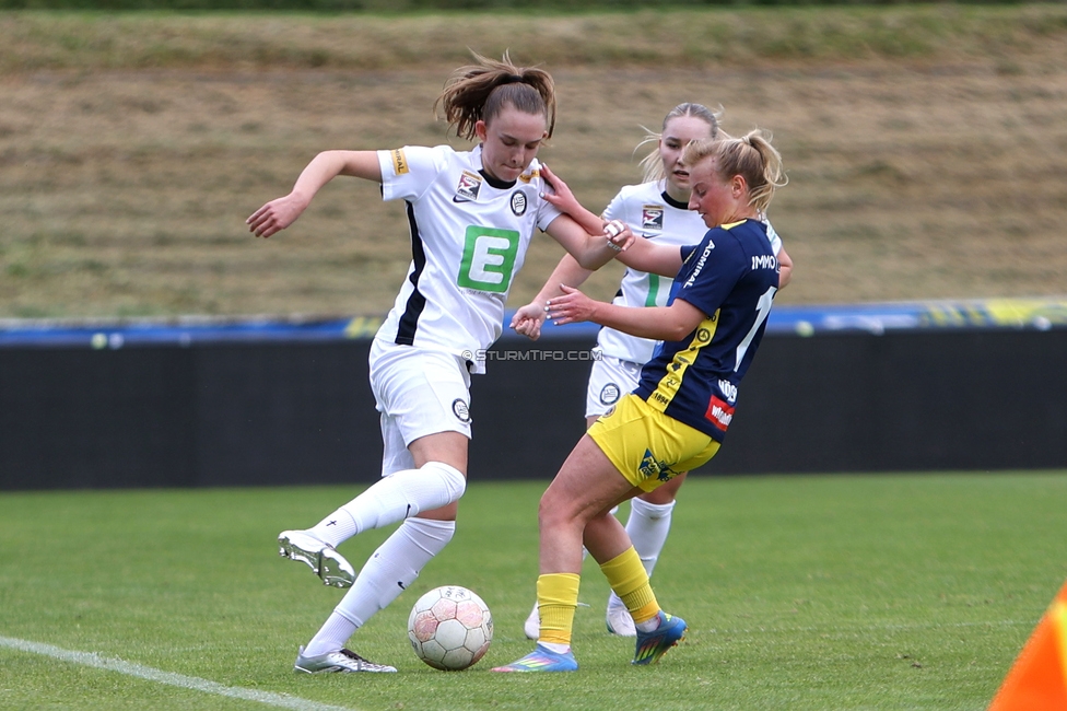 First Vienna - Sturm Damen
OEFB Frauen Bundesliga, 24. Runde, First Vienna FC 1894 - SK Sturm Graz Damen, Naturarena Hohe Warte Wien, 17.05.2025. 

Foto zeigt Rebecca Villena (Sturm Damen)
