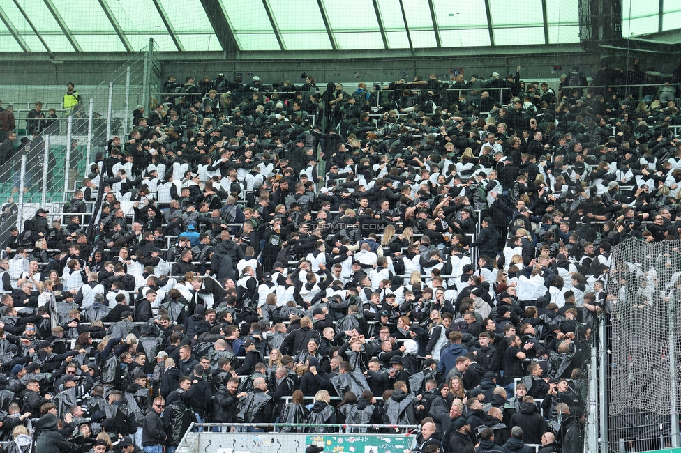 Sturm Graz - RB Salzburg
Oesterreichische Fussball Bundesliga, 30. Runde, SK Sturm Graz - FC RB Salzburg, Stadion Liebenau Graz, 09.05.2025. 

Foto zeigt Fans von Sturm mit einer Choreografie
