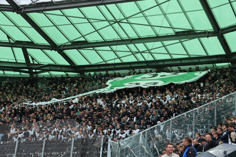 Sturm Graz - RB Salzburg
Oesterreichische Fussball Bundesliga, 30. Runde, SK Sturm Graz - FC RB Salzburg, Stadion Liebenau Graz, 09.05.2025. 

Foto zeigt Fans von Sturm mit einer Choreografie
