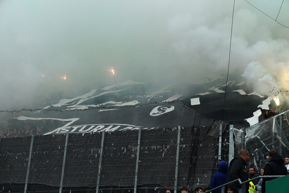 Sturm Graz - RB Salzburg
Oesterreichische Fussball Bundesliga, 30. Runde, SK Sturm Graz - FC RB Salzburg, Stadion Liebenau Graz, 09.05.2025. 

Foto zeigt Fans von Sturm mit einer Choreografie
