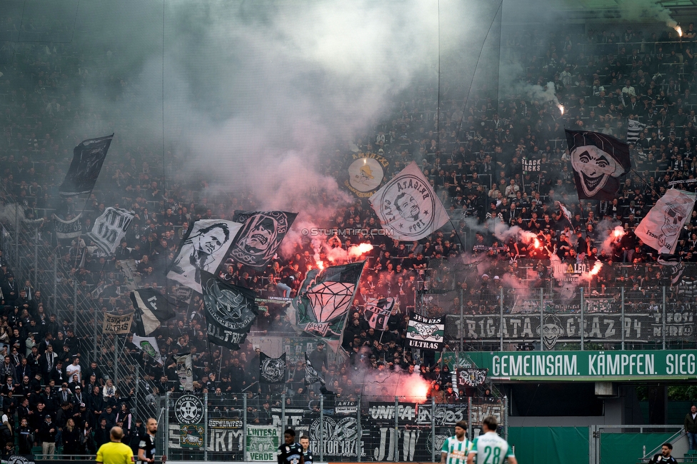 Rapid Wien - Sturm Graz
Oesterreichische Fussball Bundesliga, 31. Runde, SK Rapid Wien - SK Sturm Graz, Weststadion Wien, 18.05.2024. 

Foto zeigt Fans von Sturm
