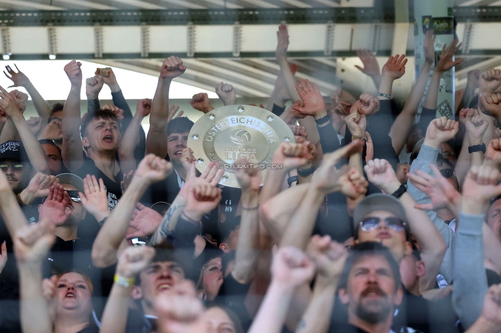 Sturm Graz - Wolfsberg
Oesterreichische Fussball Bundesliga, 32. Runde, SK Sturm Graz - Wolfsberger AC, Stadion Liebenau Graz, 24.05.2025. 

Foto zeigt Fans von Sturm
