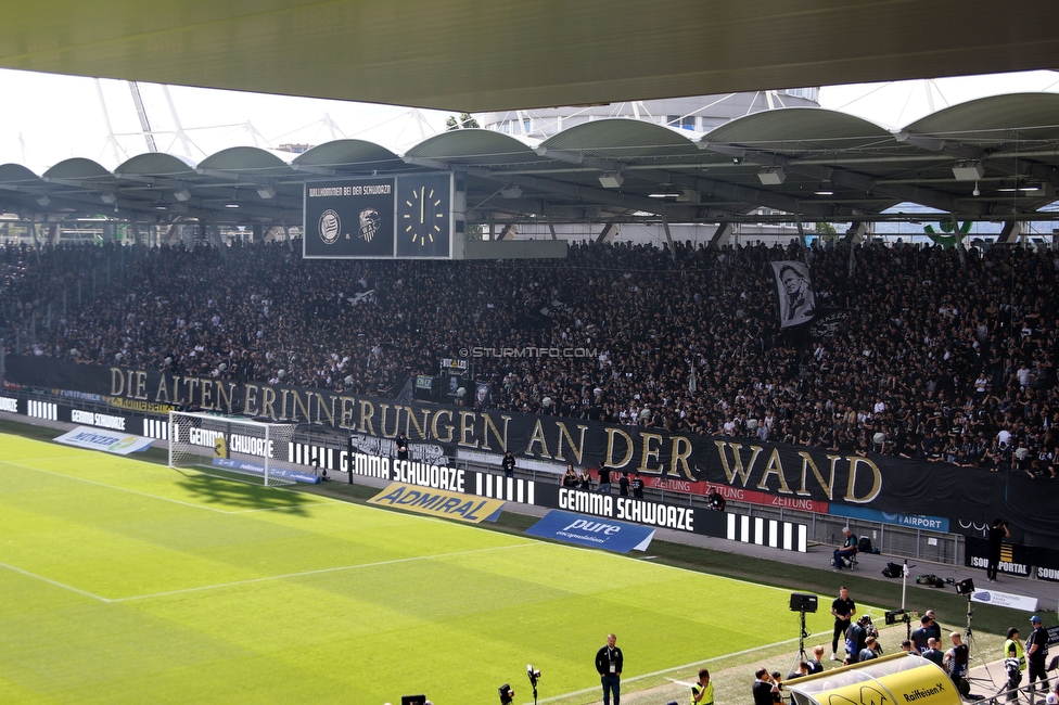Sturm Graz - Wolfsberg
Oesterreichische Fussball Bundesliga, 32. Runde, SK Sturm Graz - Wolfsberger AC, Stadion Liebenau Graz, 24.05.2025. 

Foto zeigt Fans von Sturm mit einer Choreografie
