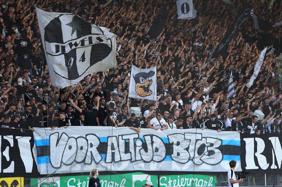 Sturm Graz - WAC
Oesterreichische Fussball Bundesliga, 32. Runde, SK Sturm Graz - Wolfsberger AC, Stadion Liebenau Graz, 24.05.2025. 

Foto zeigt Fans von Sturm mit einem Spruchband
