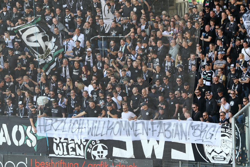 Sturm Graz - Wolfsberg
Oesterreichische Fussball Bundesliga, 32. Runde, SK Sturm Graz - Wolfsberger AC, Stadion Liebenau Graz, 24.05.2025. 

Foto zeigt Fans von Sturm mit einem Spruchband
Schlüsselwörter: bkg
