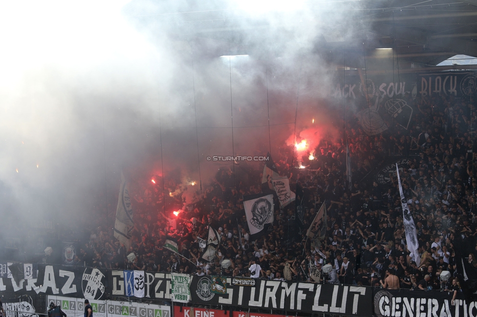 Sturm Graz - Wolfsberg
Oesterreichische Fussball Bundesliga, 32. Runde, SK Sturm Graz - Wolfsberger AC, Stadion Liebenau Graz, 24.05.2025. 

Foto zeigt Fans von Sturm
Schlüsselwörter: pyrotechnik sturmflut