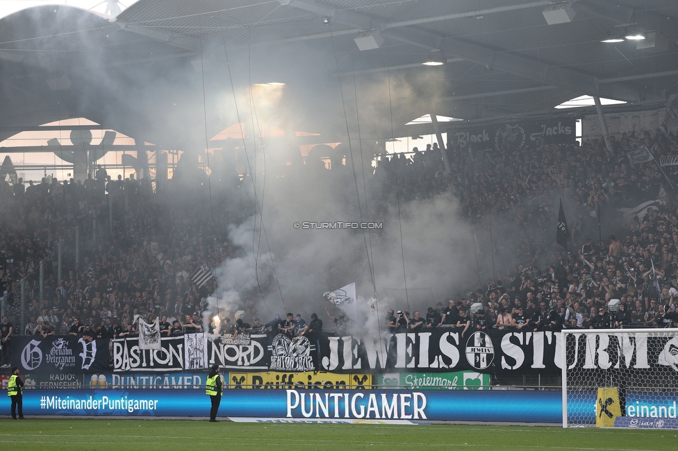 Sturm Graz - Wolfsberg
Oesterreichische Fussball Bundesliga, 32. Runde, SK Sturm Graz - Wolfsberger AC, Stadion Liebenau Graz, 24.05.2025. 

Foto zeigt Fans von Sturm

