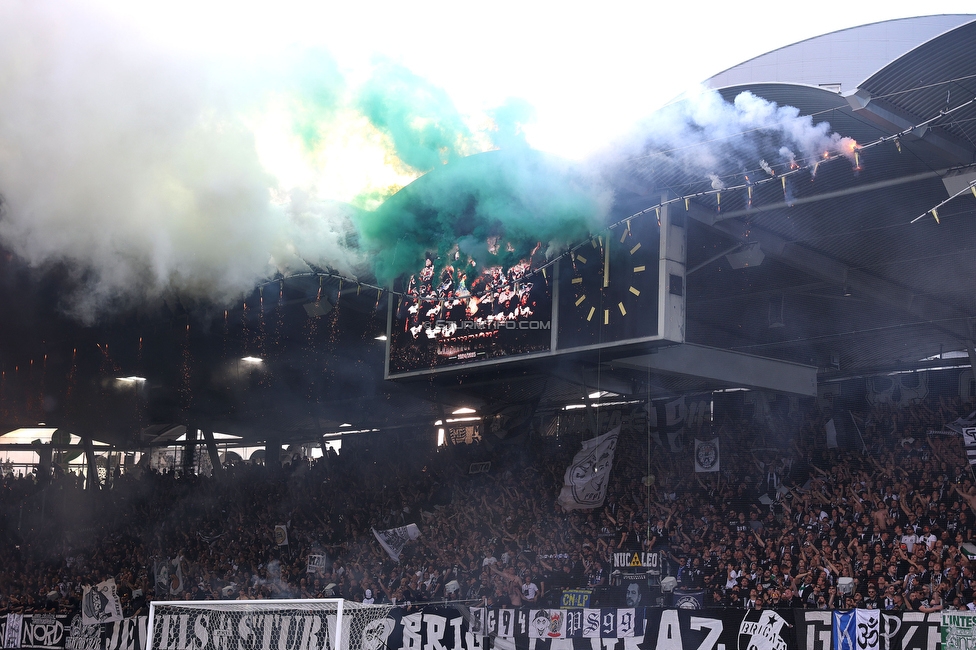 Sturm Graz - WAC
Oesterreichische Fussball Bundesliga, 32. Runde, SK Sturm Graz - Wolfsberger AC, Stadion Liebenau Graz, 24.05.2025. 

Foto zeigt Fans von Sturm mit Pyrotechnik

