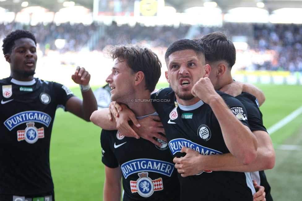 Sturm Graz - WAC
Oesterreichische Fussball Bundesliga, 32. Runde, SK Sturm Graz - Wolfsberger AC, Stadion Liebenau Graz, 24.05.2025. 

Foto zeigt Emir Karic (Sturm) und William Boeving (Sturm)
