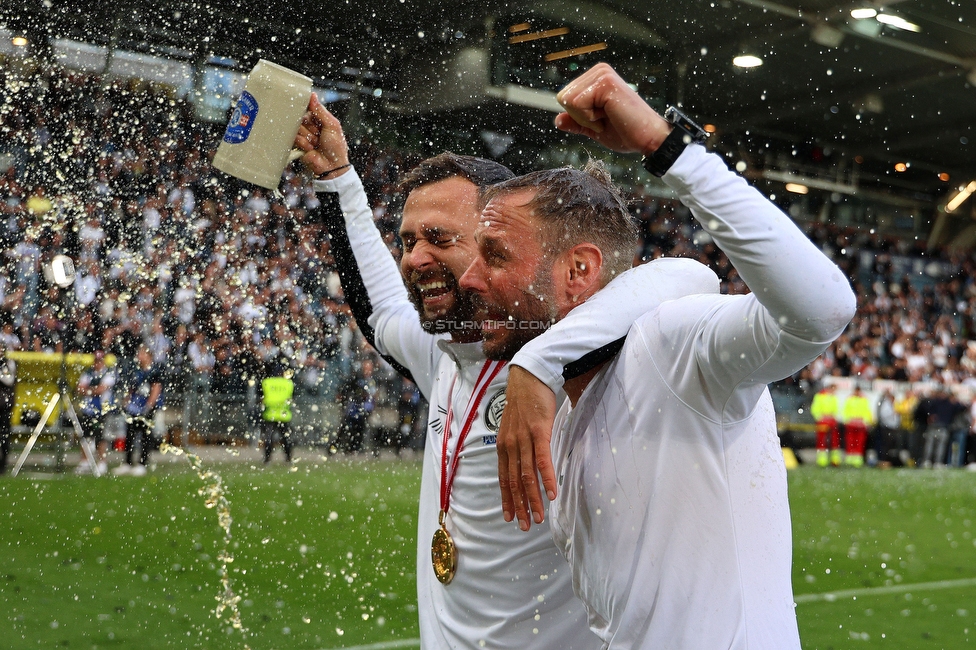 Sturm Graz - Wolfsberg
Oesterreichische Fussball Bundesliga, 32. Runde, SK Sturm Graz - Wolfsberger AC, Stadion Liebenau Graz, 24.05.2025. 

Foto zeigt Michael Madl (Co-Trainer Sturm) und Martin Ehrenreich (Teammanagement Sturm)
