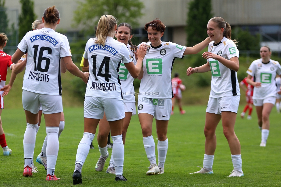 Sturm Damen - GAK 1902
Testspiel, SK Sturm Graz Damen - GAK 1902, Gruabn Graz, 18.05.2025. 

Foto zeigt die Mannschaft der Sturm Damen
