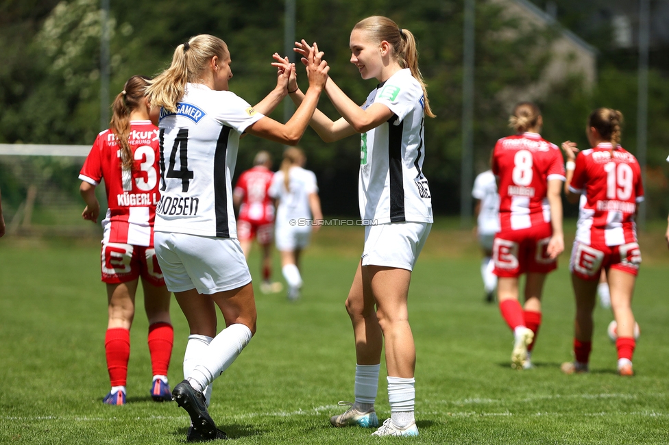 Sturm Damen - GAK 1902
Testspiel, SK Sturm Graz Damen - GAK 1902, Gruabn Graz, 18.05.2025. 

Foto zeigt Sandra Jakobsen (Sturm Damen) und Lena Breznik (Sturm Damen)
