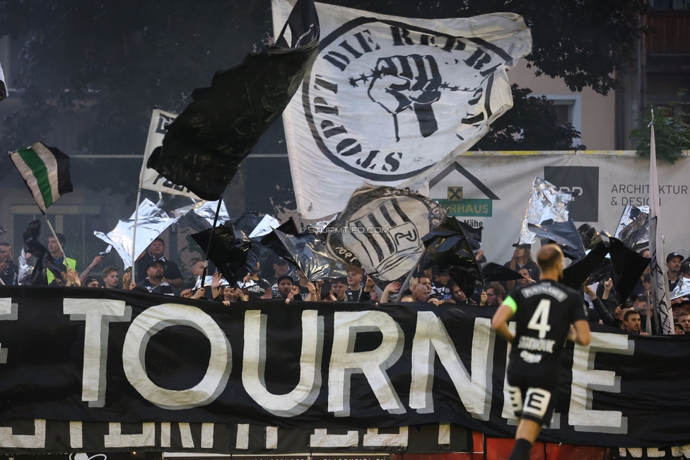 SK Bischofshofen - Sturm Graz
OEFB Cup 1. Runde, SK Bischofshofen - SK Sturm Graz, Sportplatz Bischofshofen, 25.07.2025. 

Foto zeigt Fans von Sturm

