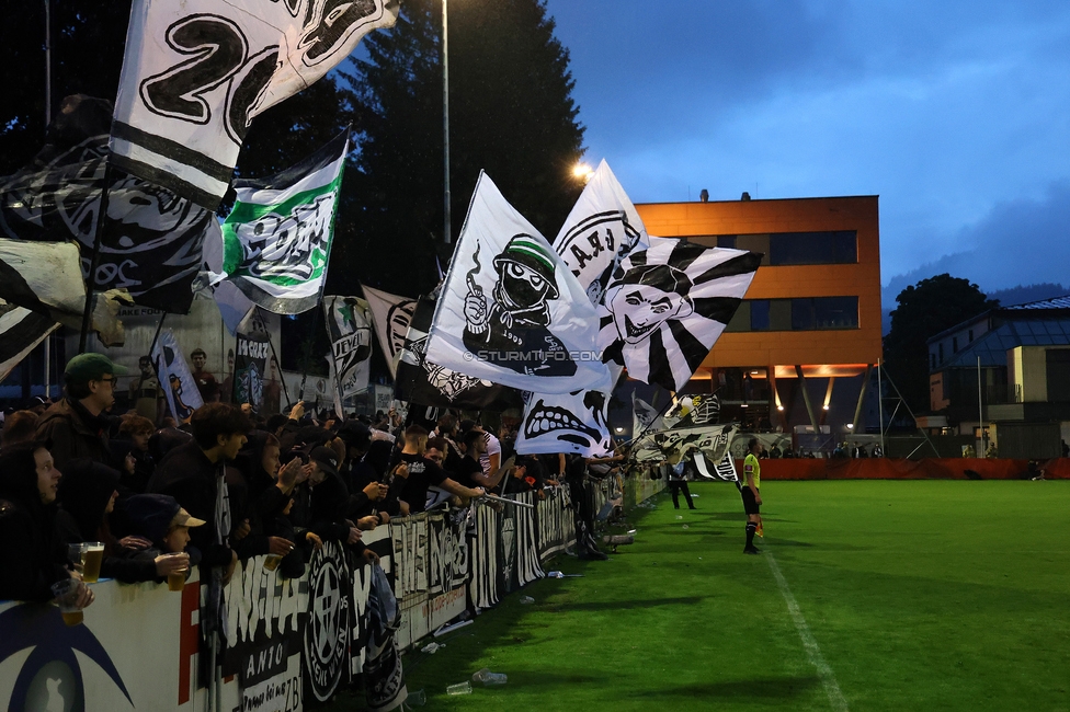 SK Bischofshofen - Sturm Graz
OEFB Cup 1. Runde, SK Bischofshofen - SK Sturm Graz, Sportplatz Bischofshofen, 25.07.2025. 

Foto zeigt Fans von Sturm
