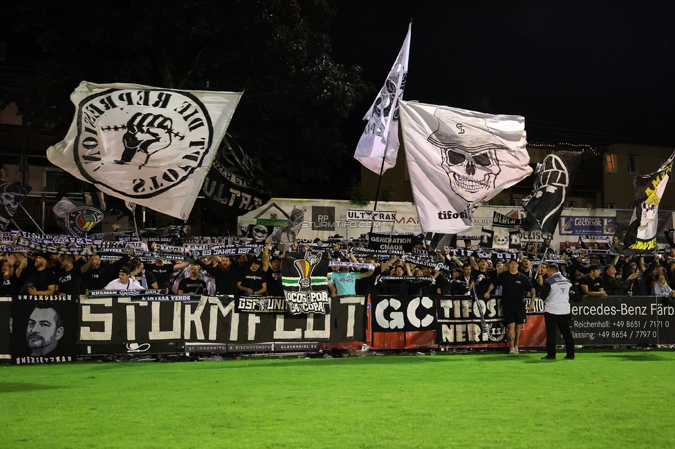 SK Bischofshofen - Sturm Graz
OEFB Cup 1. Runde, SK Bischofshofen - SK Sturm Graz, Sportplatz Bischofshofen, 25.07.2025. 

Foto zeigt Fans von Sturm
