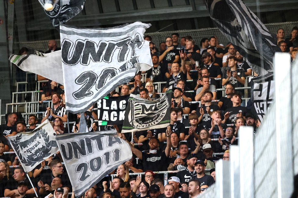LASK - Sturm Graz
Oesterreichische Fussball Bundesliga, 1. Runde, Linzer ASK - SK Sturm Graz, Raiffeisen Arena Linz, 01.08.2025. 

Foto zeigt Fans von Sturm
