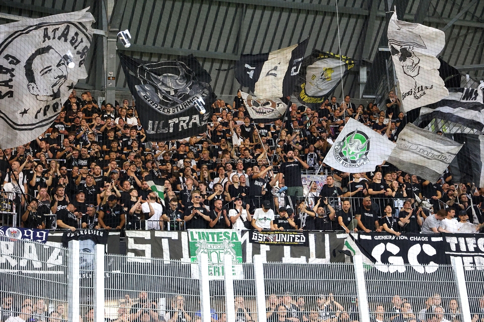 LASK - Sturm Graz
Oesterreichische Fussball Bundesliga, 1. Runde, Linzer ASK - SK Sturm Graz, Raiffeisen Arena Linz, 01.08.2025. 

Foto zeigt Fans von Sturm
