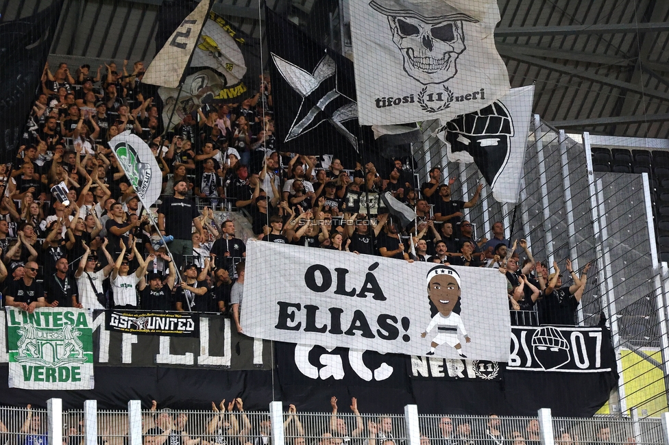 LASK - Sturm Graz
Oesterreichische Fussball Bundesliga, 1. Runde, Linzer ASK - SK Sturm Graz, Raiffeisen Arena Linz, 01.08.2025. 

Foto zeigt Fans von Sturm mit einem Spruchband
